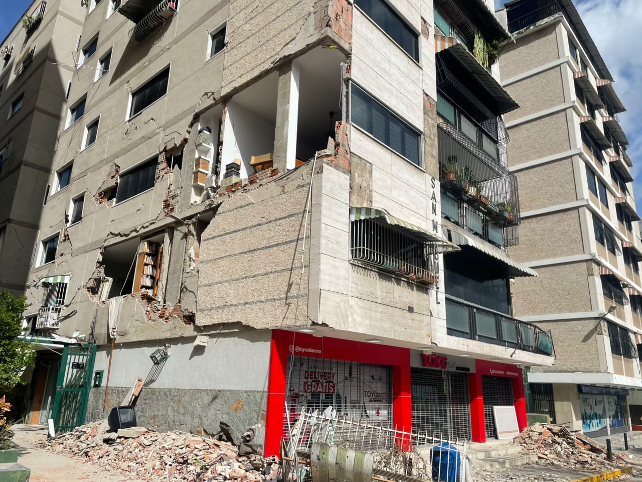 Delcy Rodríguez anuncia nuevo fondo para edificios afectados por el doble sismo