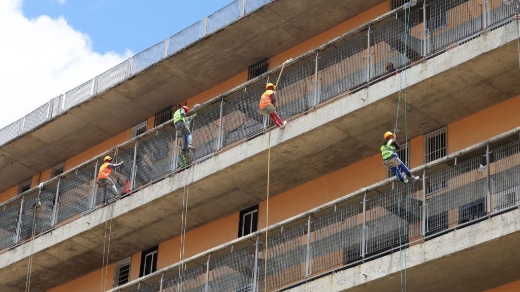 Autoridades venezolanas estiman en 25.000 las viviendas que se necesitarán para afectados por terremotos y exigen la liberación de activos en el exterior