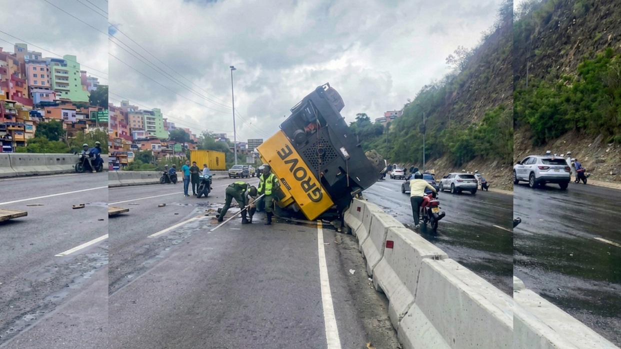 Maquinaría pesada sufrió un aparatoso accidente en la autopista Caracas-La Guaira
