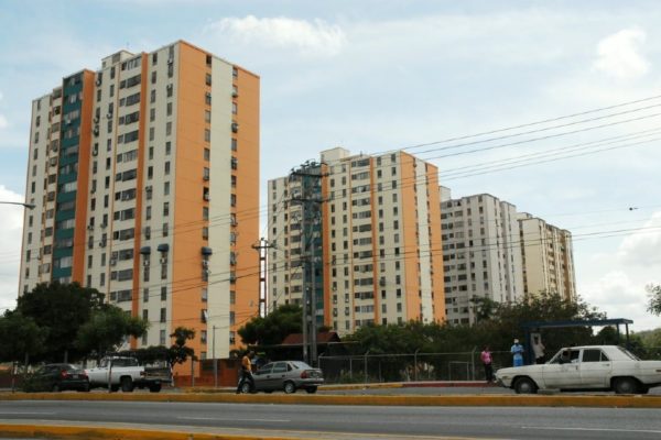 Venezuela esboza un plan de vivienda tras terremotos y promete dar 200 casas la próxima semana – bancaynegocios.com