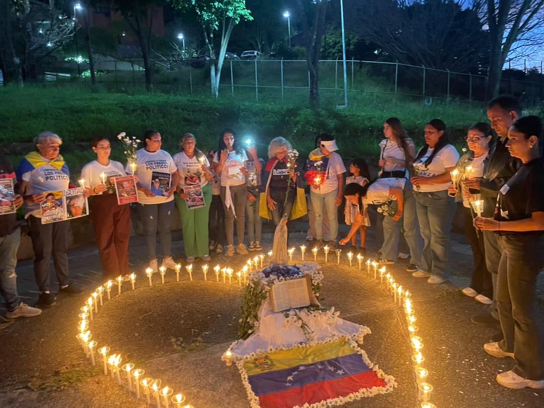 Familiares piden priorizar la liberación de presos políticos en negociaciones en Venezuela – Efecto Cocuyo