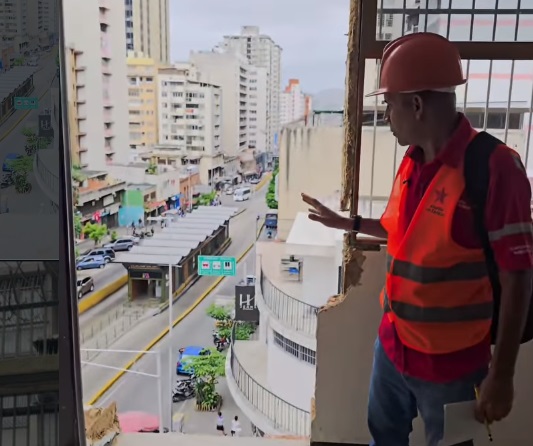 Recuperar la normalidad, un trabajo edificio por edificio