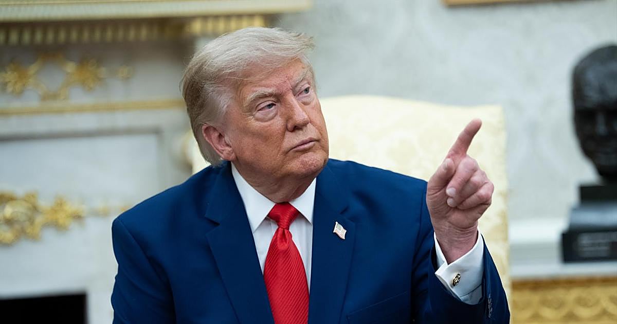 Trump amenaza con «destruir un puente o una central eléctrica» en Irán por cada buque que sea atacado en Ormuz
