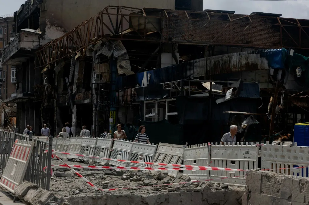 Al menos tres muertos y decenas de heridos en ataque contra ciudad ucraniana de Pavlograd