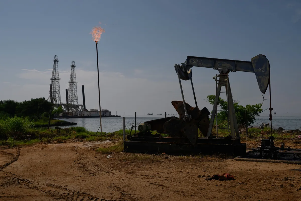 Bloomberg: EEUU dispara sus compras de petróleo venezolano ante amenaza de incendios en Canadá