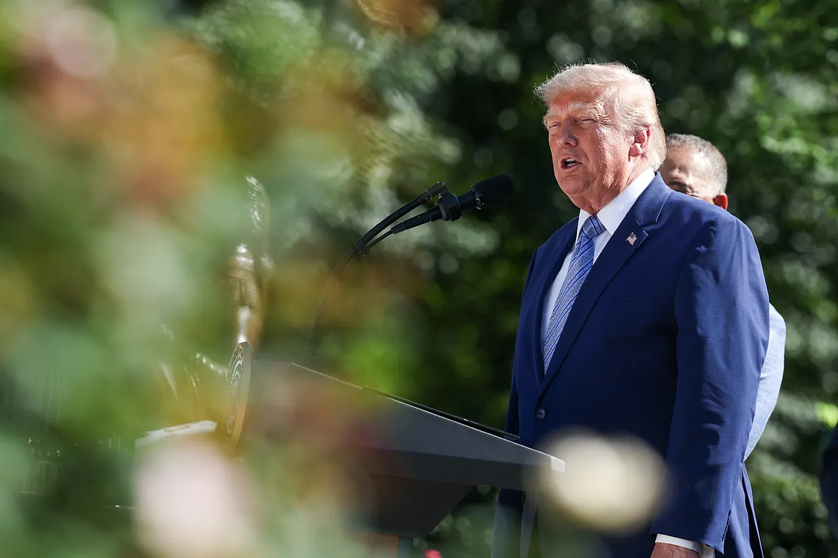 Trump intenta reconstruir su muro proteccionista con aranceles del 10 y el 12% a más de 60 socios comerciales, incluyendo la UE