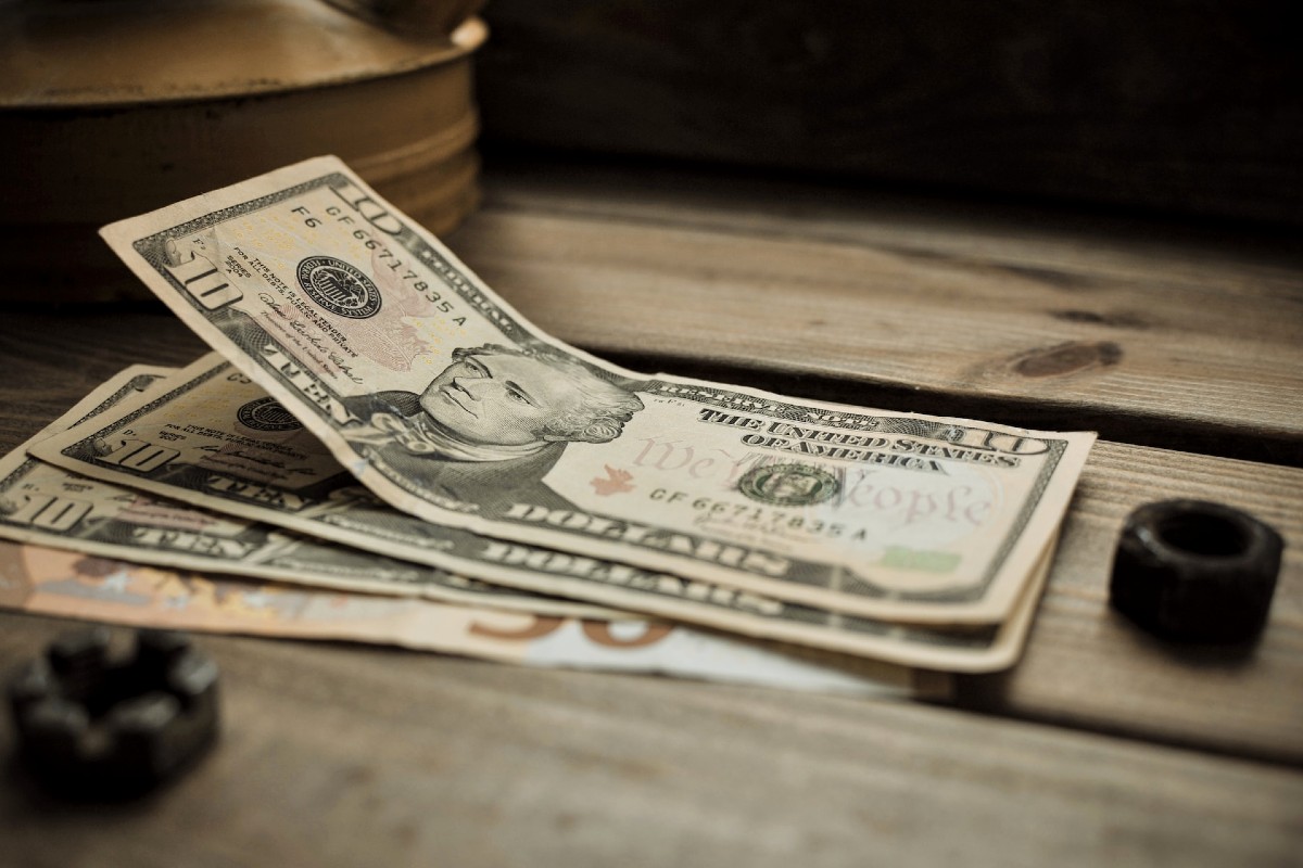 El bolívar se devaluó 20% en julio: el dólar oficial BCV cierra el mes en Bs. 746,63 – Efecto Cocuyo