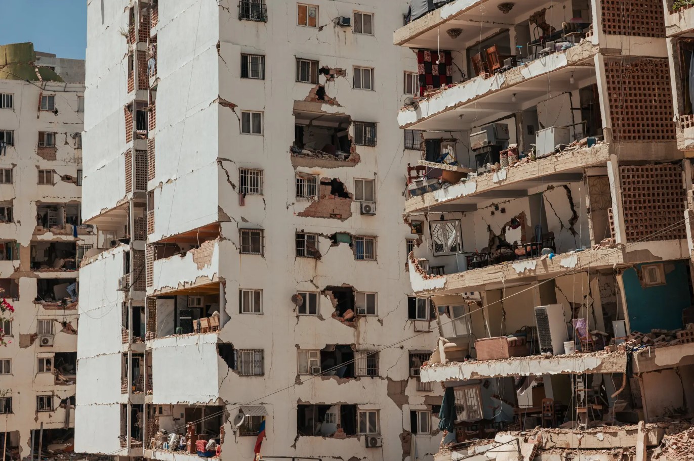 La prioridad del chavismo en La Guaira, según familiares de las víctimas del terremoto (VIDEO)