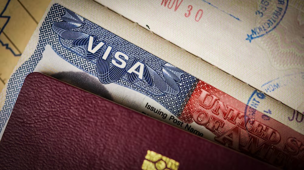 Entra en vigor el programa de EEUU que exige fianzas para solicitar visas: Venezuela está en la lista