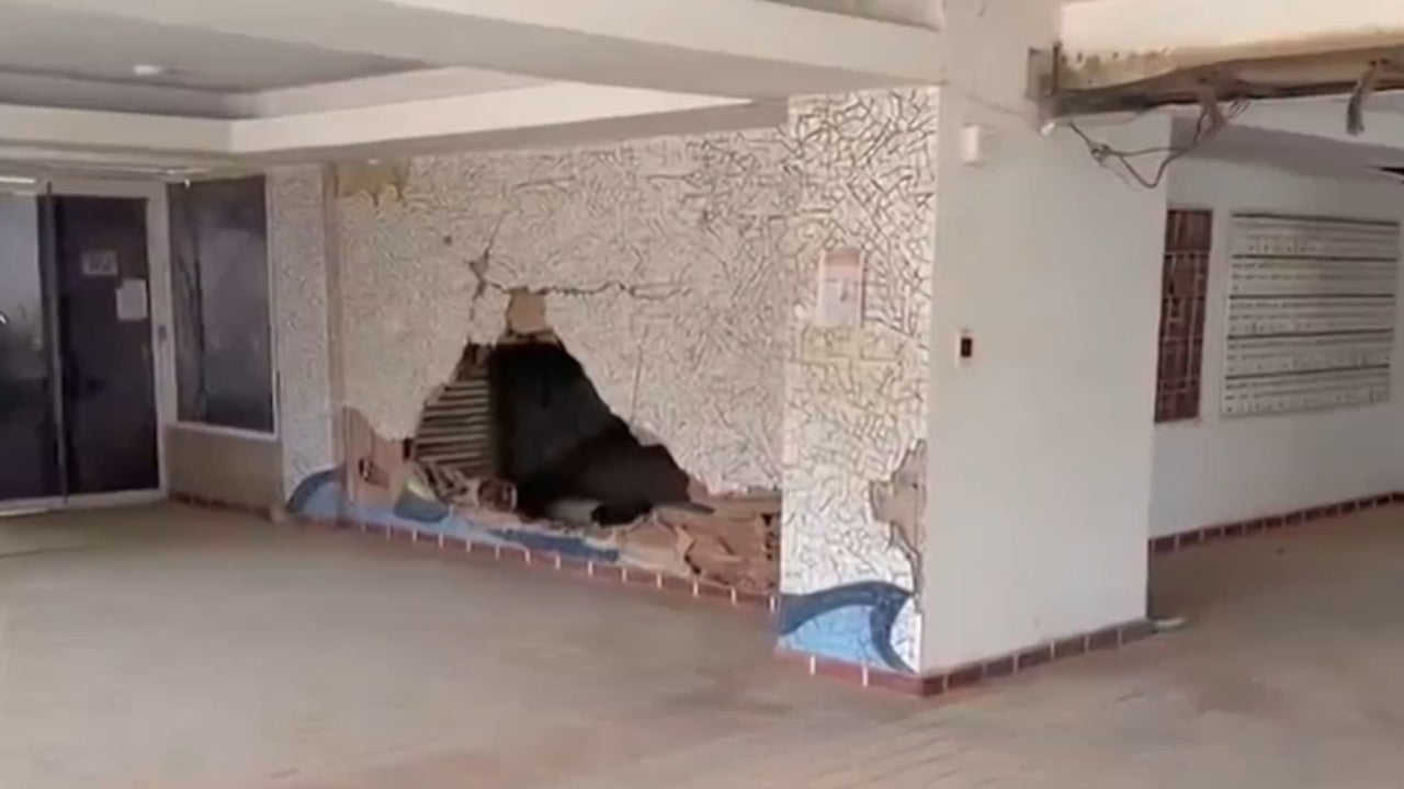 Así se ve el interior del edificio afectado por las implosiones de una urbanización en Venezuela | NTN24.COM