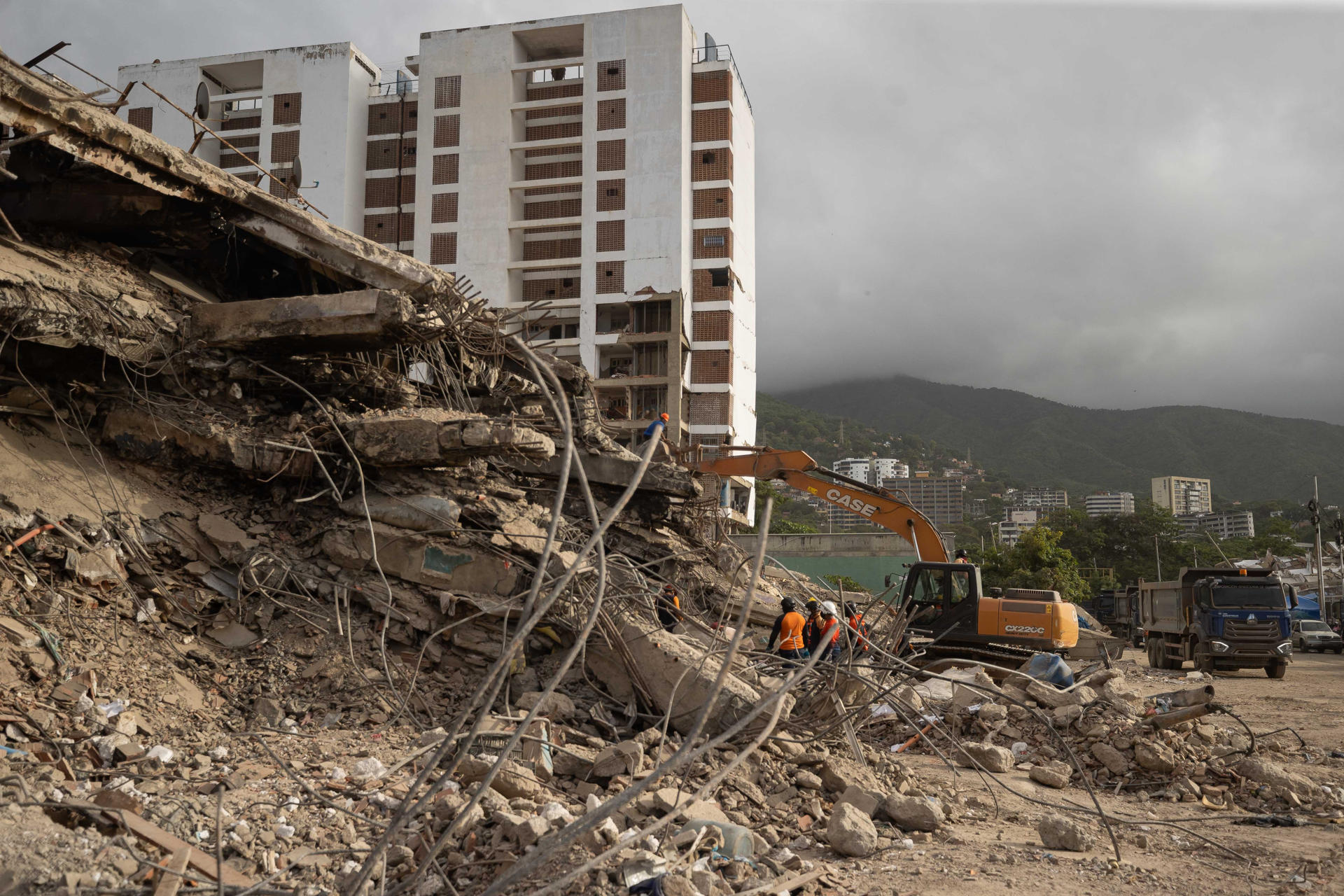 Reclaman un marco regulatorio especial para condominios afectados por el doblete sísmico