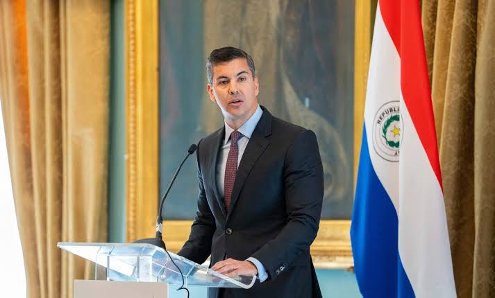 Presidente de Paraguay llegó a Colombia para asistir a investidura presidencial de De la Espriella