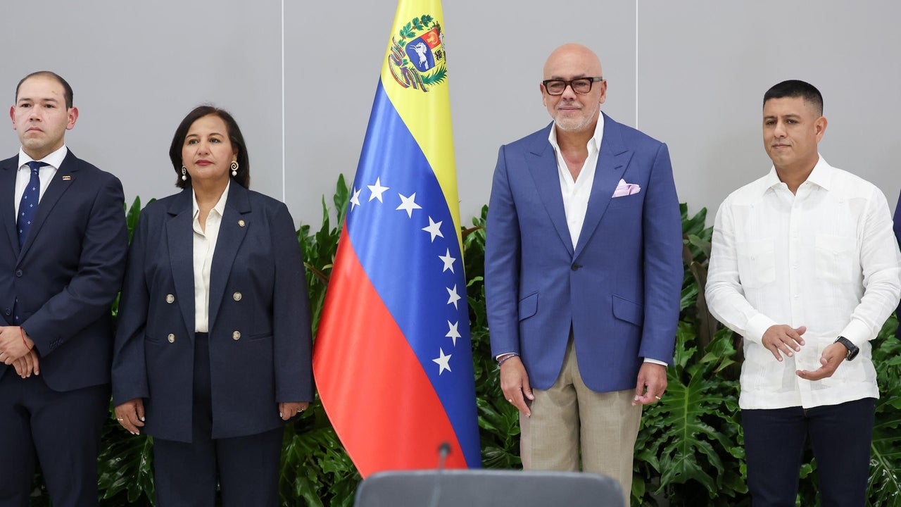 Dinorah Figuera reveló el cronograma de los diálogos con el régimen venezolano y la fecha de la “reinstitucionalización” del CNE para elecciones | NTN24.COM