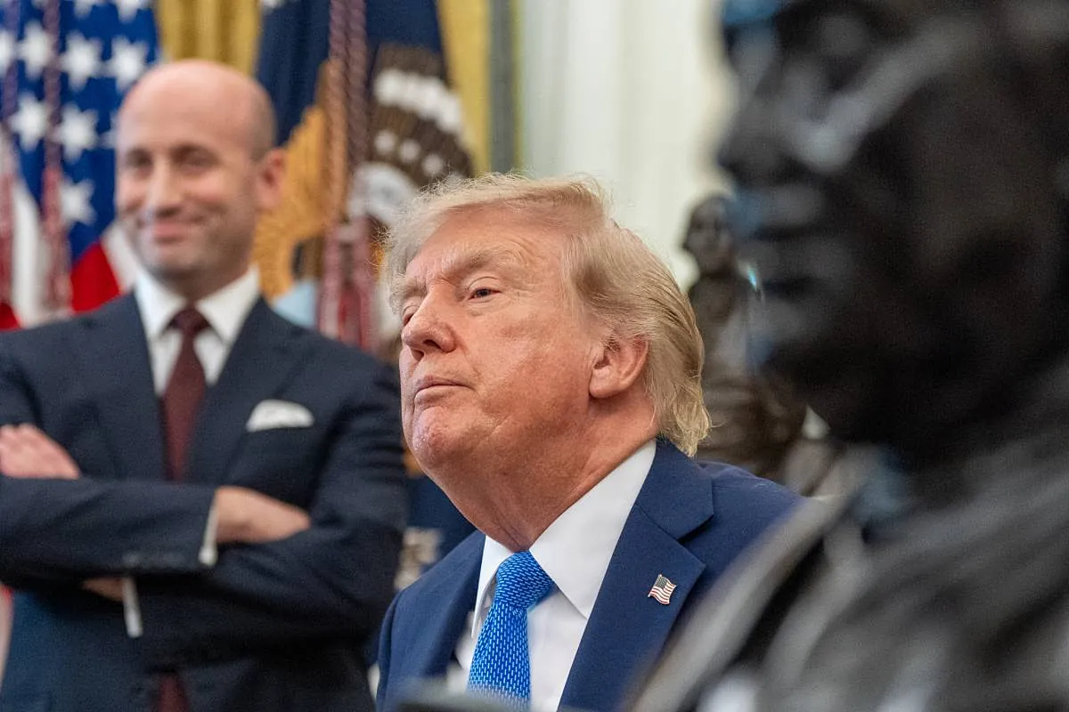 Trump admite escasez en parte del arsenal estadounidense, aunque garantiza munición suficiente para la guerra con Irán