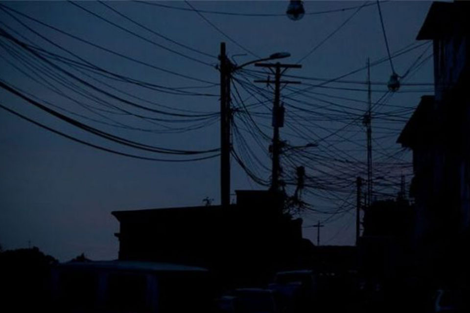 Gobierno reduce la jornada laboral pública en Caracas para ahorrar energía | TalCual