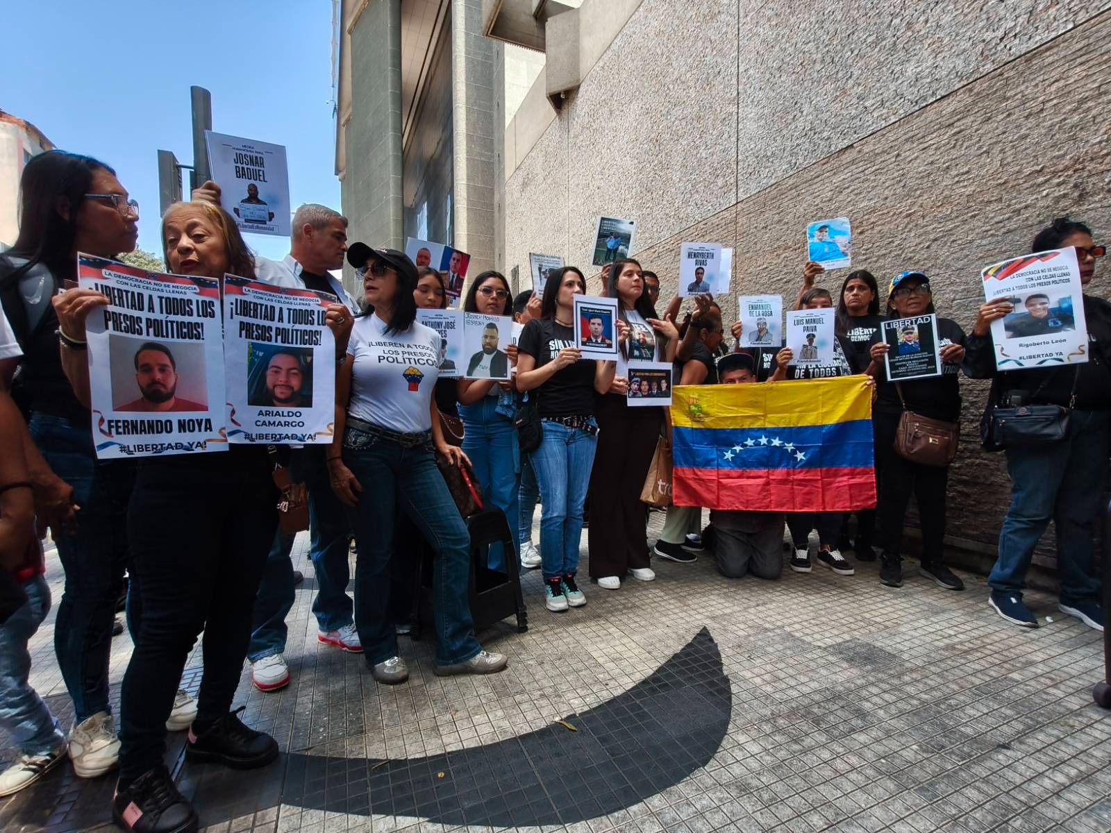 Familiares de presos políticos exigieron en la Casa Amarilla el ingreso de la Cidh a Venezuela