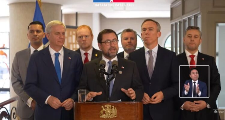 Consulado chileno en Venezuela podría volver a operar en agosto