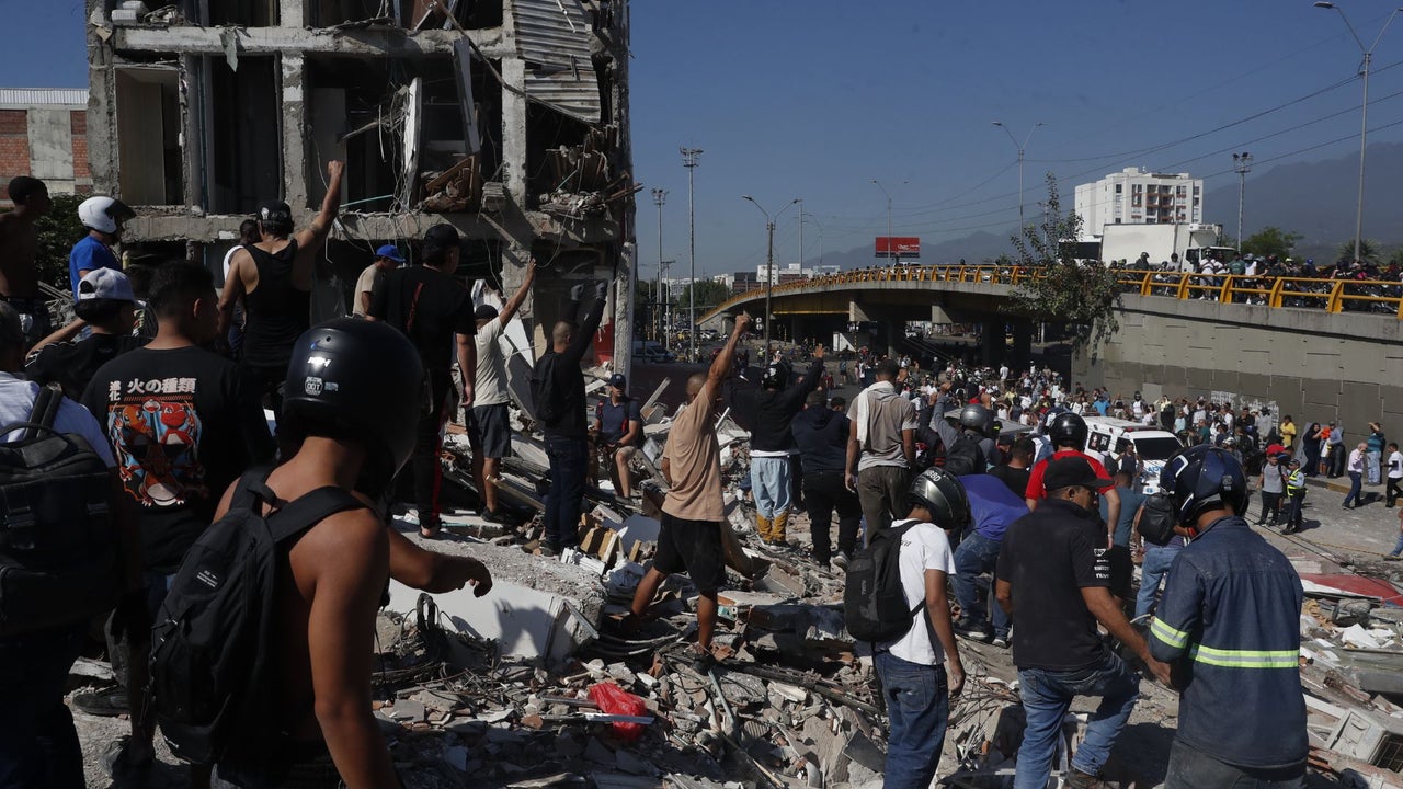 Reportan los primeros muertos en Colombia por terremoto de 7,4 de magnitud: Pereira, Cali y Manizales son las mas afectadas | NTN24.COM