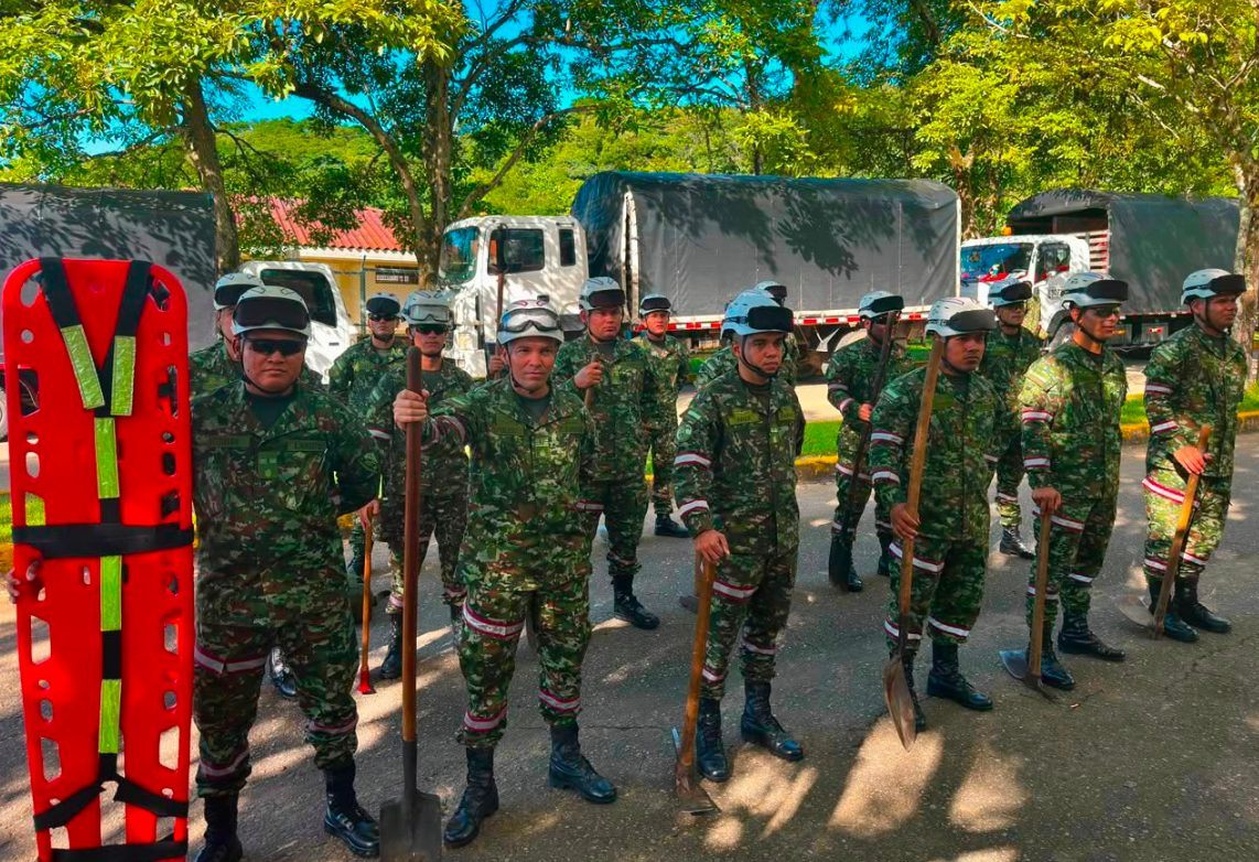 Presidente recién llegado tardó escasas horas para ordenar despliegue del Ejército tras terremoto en Colombia