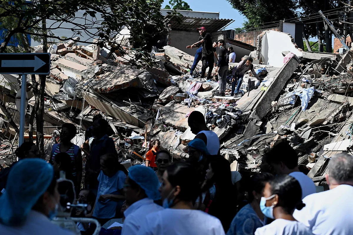Venezuela ofrece a Colombia el envío de rescatistas y ayuda humanitaria tras el terremoto en Caracas