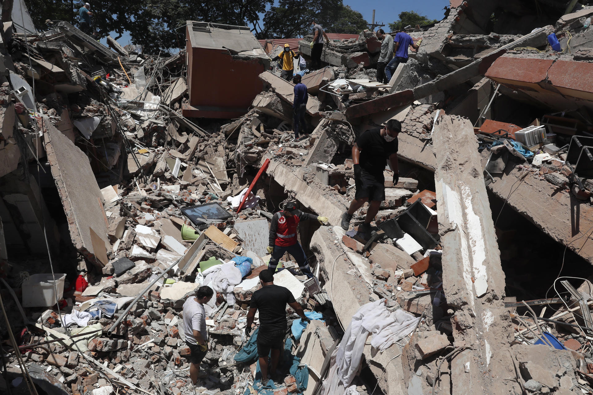 Argentina también se puso a la orden de Colombia para enviar ayudar a víctimas del terremoto