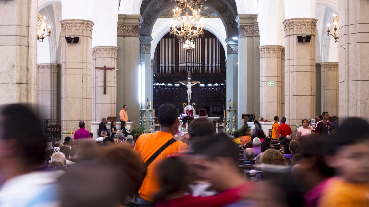 “Está bastante delicada, particularmente la capilla de San Pedro”: detallan las afectaciones que sufrió la Catedral de Caracas tras el doblete sísmico | NTN24.COM