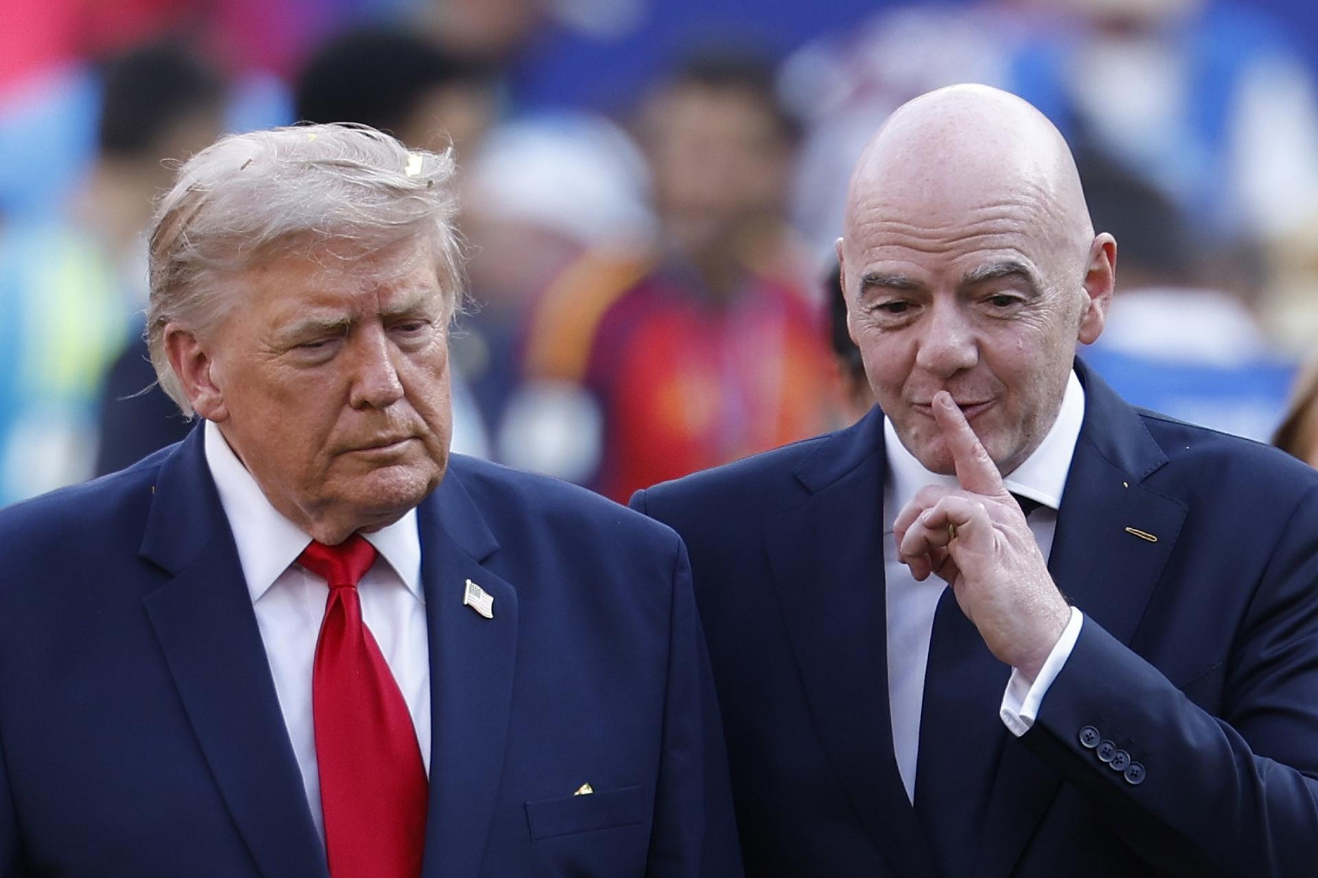 Trump defendió a Infantino y aseguró que “sería un terrible error reemplazarlo”