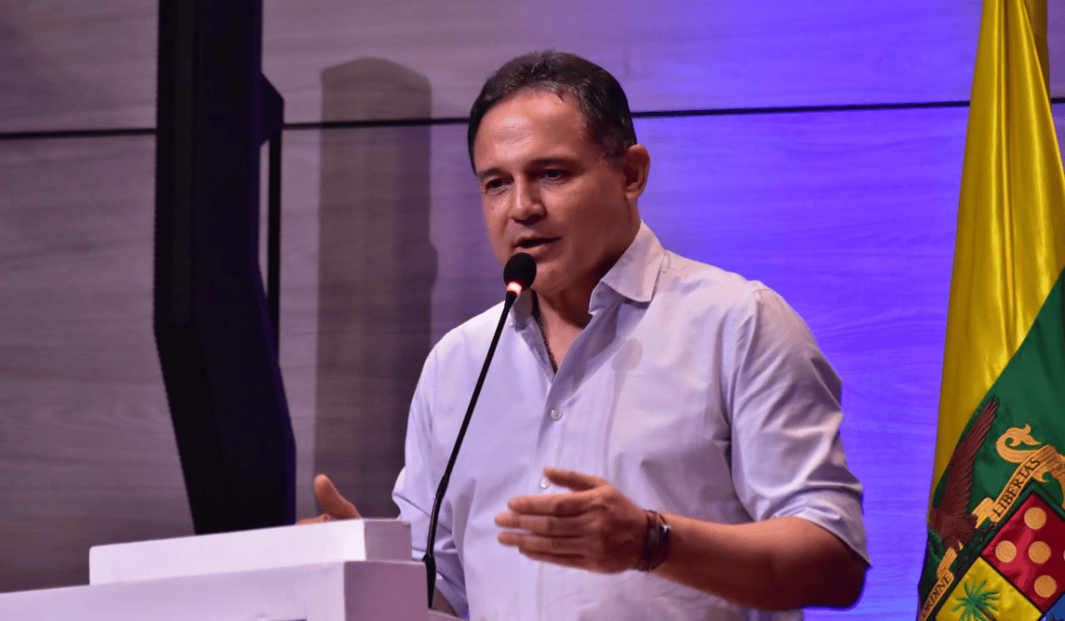 Presidente del Senado colombiano insta a congresistas a donar el sueldo a los afectados por el terremoto