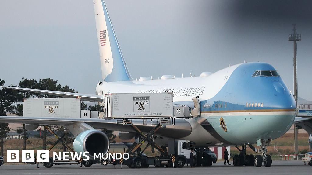 Trump se escondió en un contenedor de comida para cambiar de avión en secreto tras la cumbre de la OTAN en Turquía, según medios en EE.UU. – BBC News Mundo
