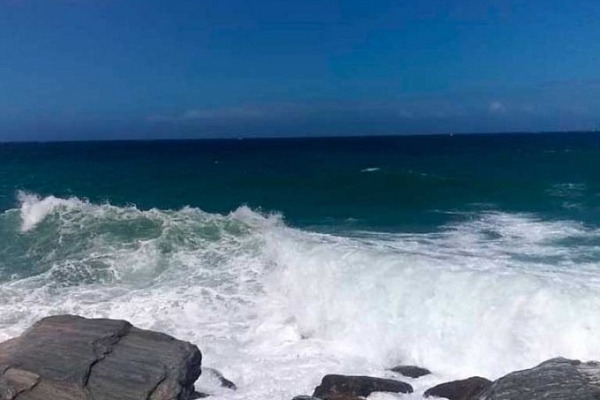Limitan acceso a playas de La Guaira y evalúan planes para trabajadores turísticos – bancaynegocios.com
