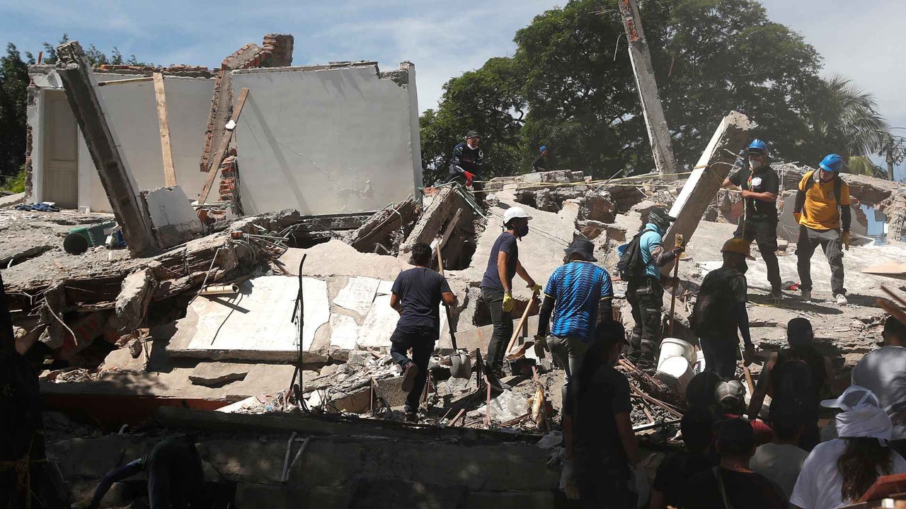 Estos son los rostros de algunos de los desaparecidos tras el terremoto en Colombia mientras avanzan las labores de rescate | NTN24.COM