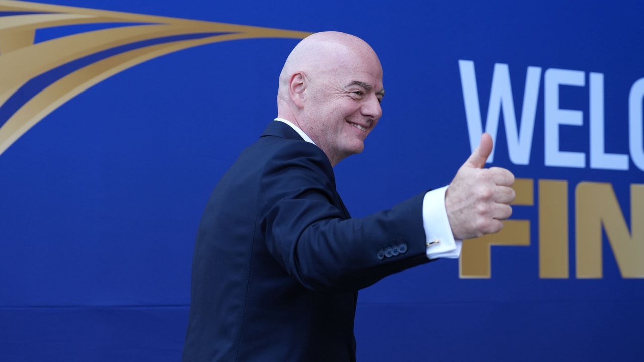 “Me parte el corazón”: Gianni Infantino expresa su dolor por el terremoto tras su reciente visita a Colombia | NTN24.COM