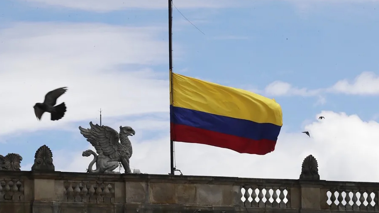 Colombia suma 181 muertos por el sismo y declara tres días de duelo