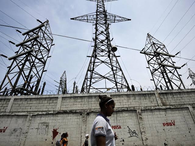 Nueva fluctuación de este #12Ago dejó en evidencia el grave deterioro del sistema eléctrico venezolano