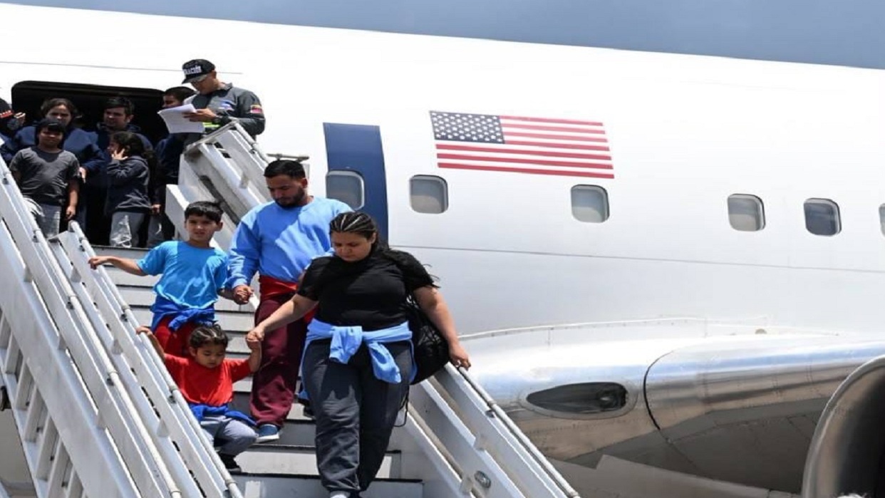 192 venezolanos retornan al país en un nuevo vuelo de la Gran Misión Vuelta a la Patria (+Fotos)