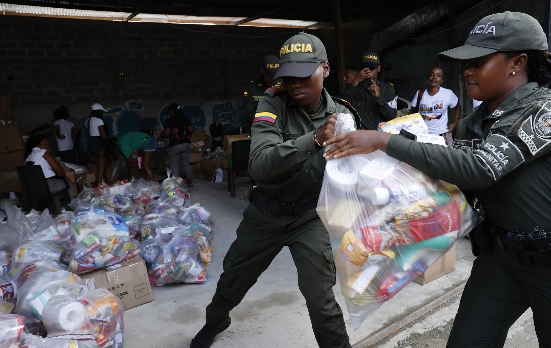 Comenzaron a llegar las toneladas de ayuda para damnificados de Quibdó por terremoto en Colombia