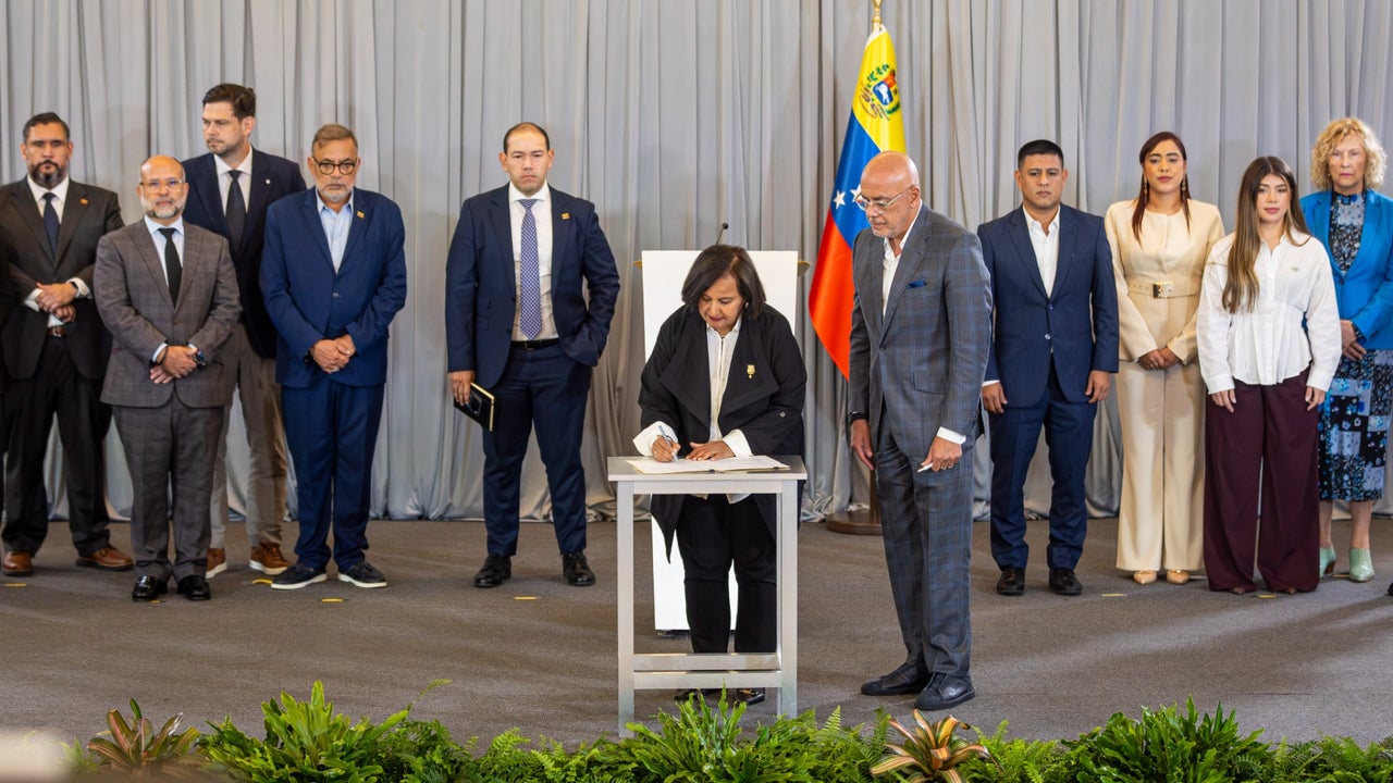 Varias ONG de Venezuela cuestionan exclusión de presos políticos en el diálogo que sostiene el régimen con la AN 2015 | NTN24.COM