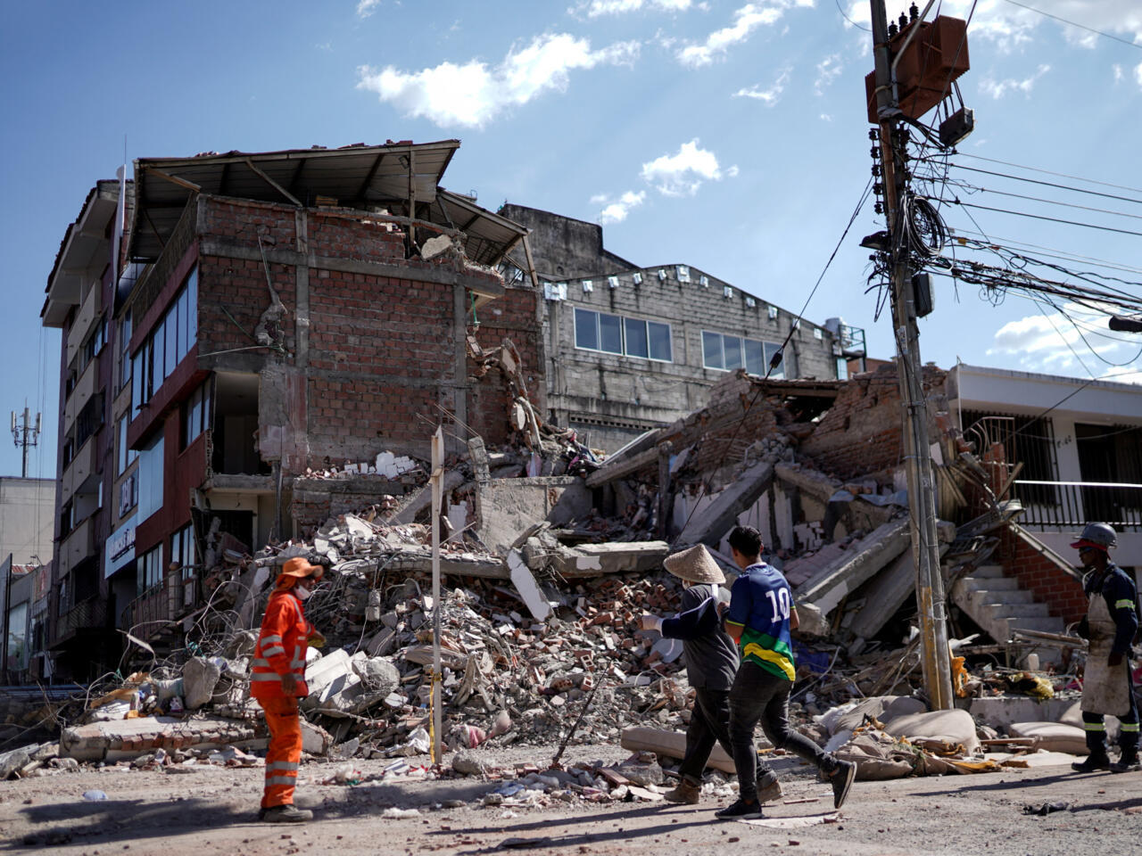Colombia eleva a 281 los fallecidos y más 100 mil los afectados tras terremotos de 7.4 < El Informador Venezuela