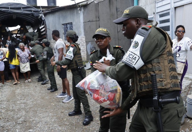 La India envía 20 toneladas de ayuda humanitaria a Colombia por el terremoto