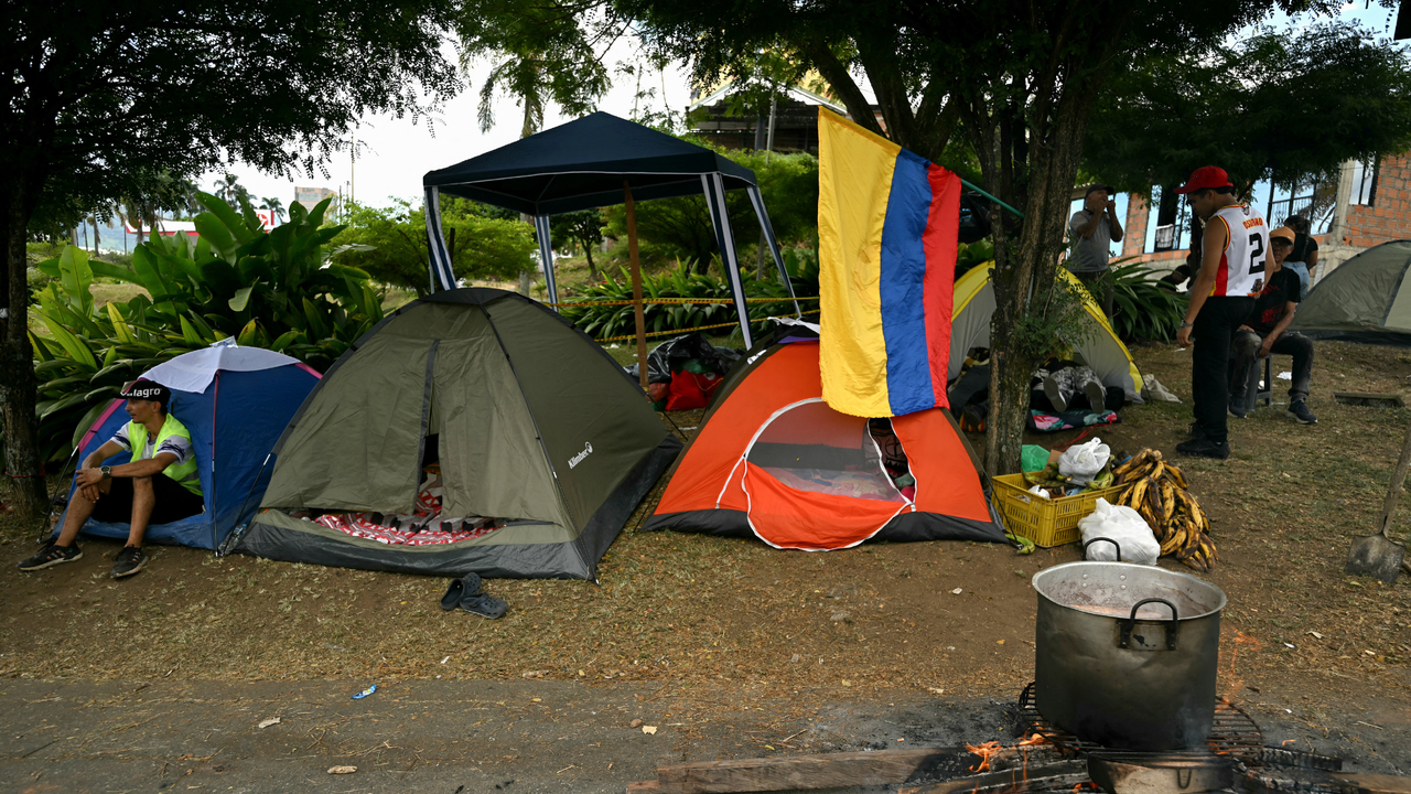 Entre el miedo y la esperanza: ¿Cómo se van a reconstruir los colombianos tras el terremoto? | NTN24.COM