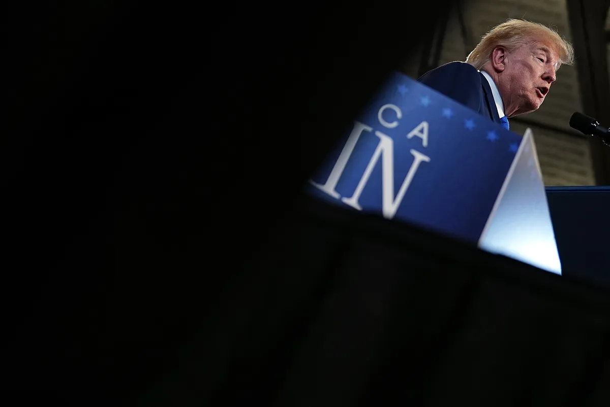 Trump dice que “pronto” va a declarar el estrecho de Ormuz como “territorio de Estados Unidos”