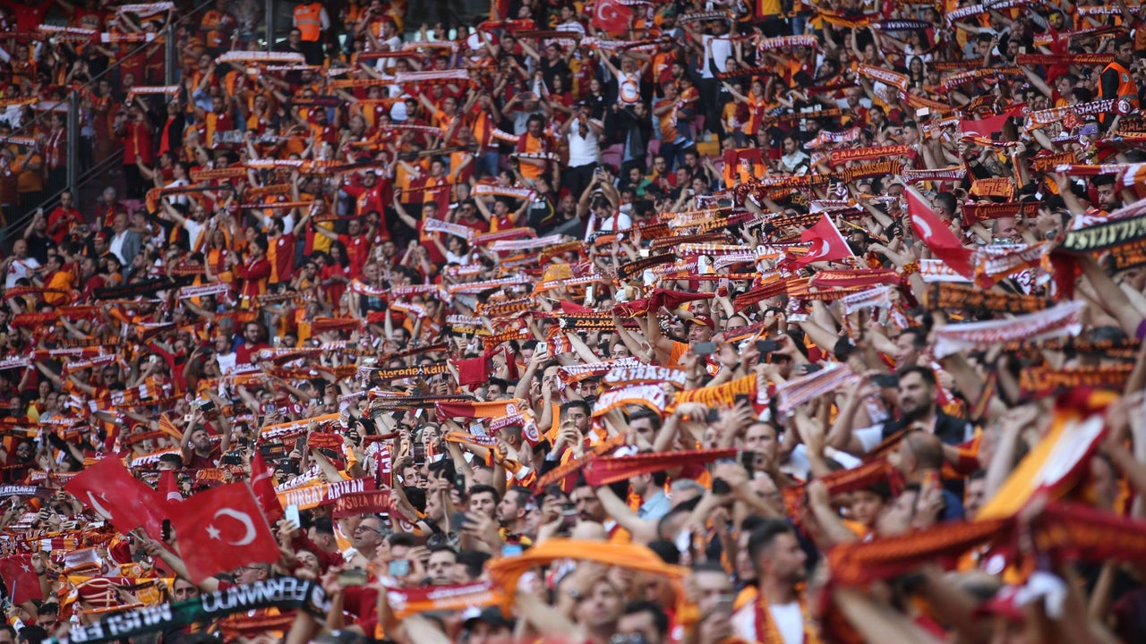 El Galatasaray rinde emotivo homenaje a Colombia tras el devastador terremoto: “Estamos contigo” | NTN24.COM
