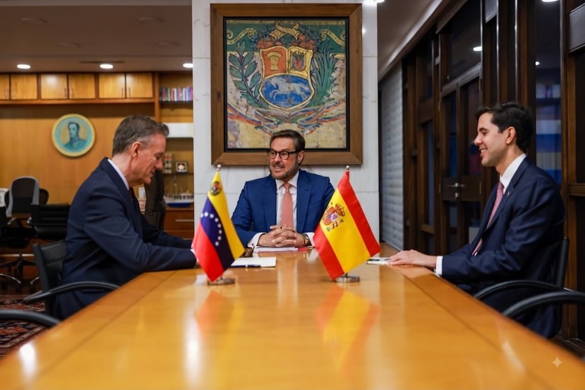 Venezuela recibió al embajador español en Caracas para revisar agenda bilateral (+Fotos)
