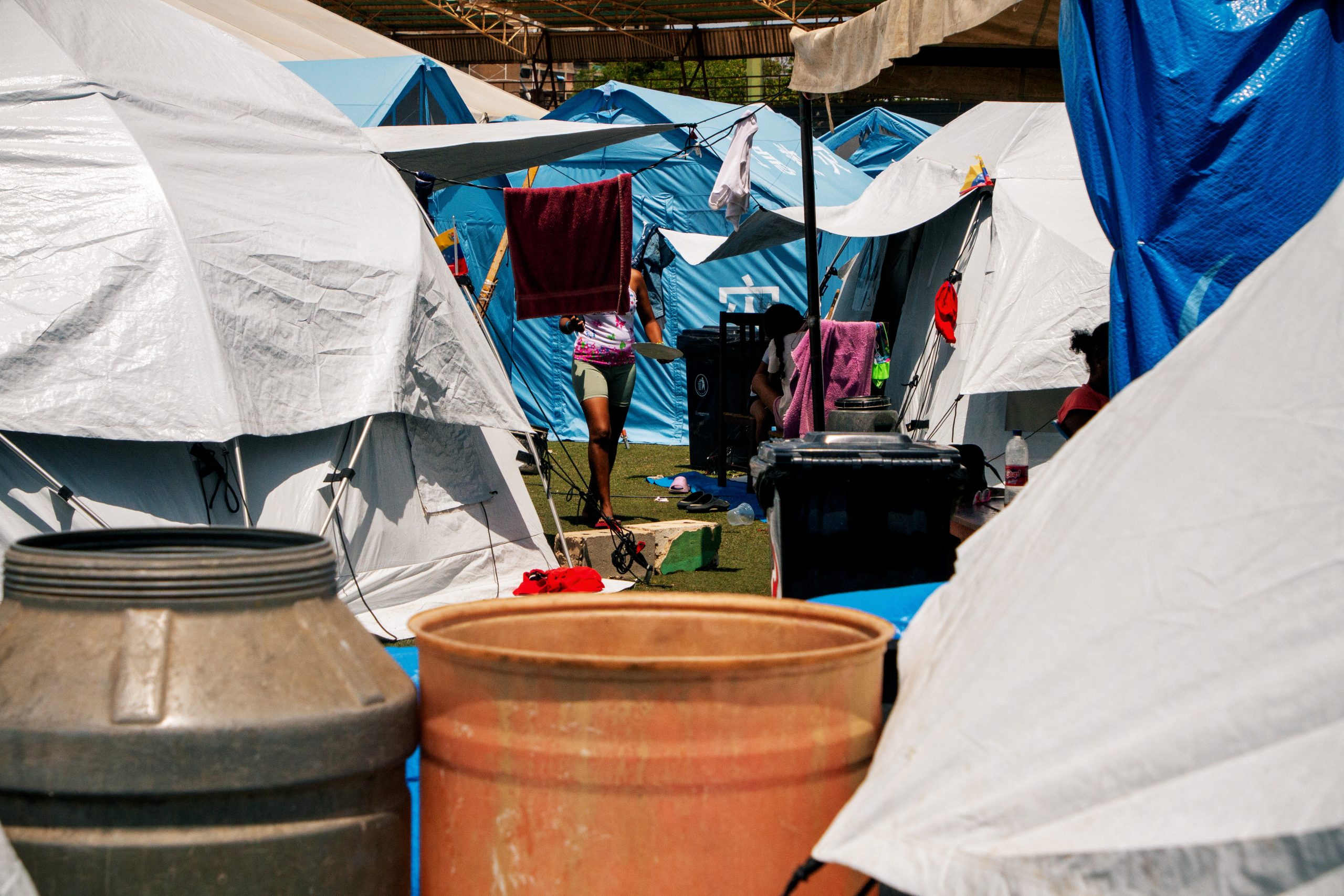 “La espera”, lo más difícil de vivir en un refugio de La Guaira tras los terremotos en Venezuela