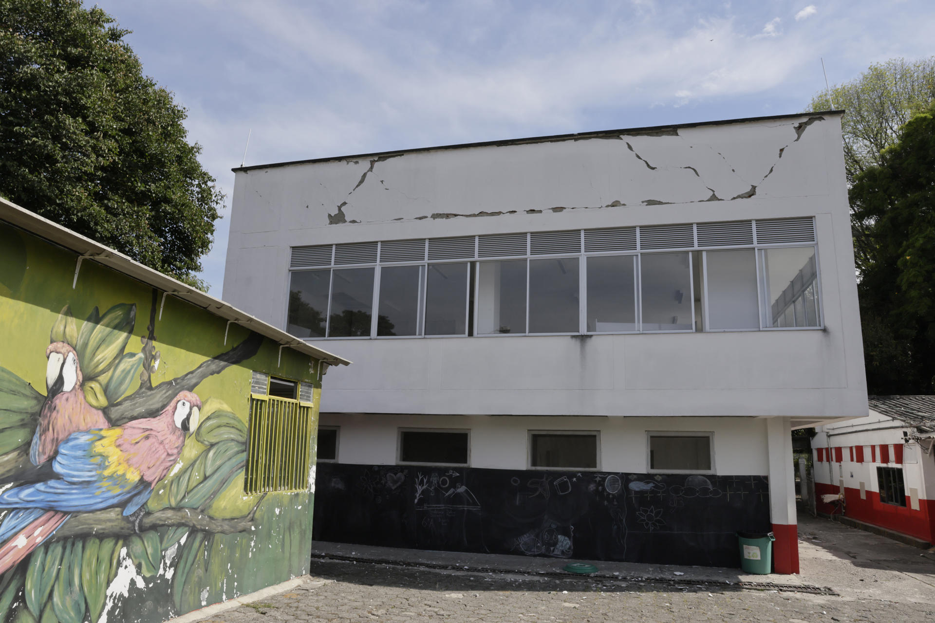 El terremoto de Colombia deja en suspenso la educación de decenas de miles de niños