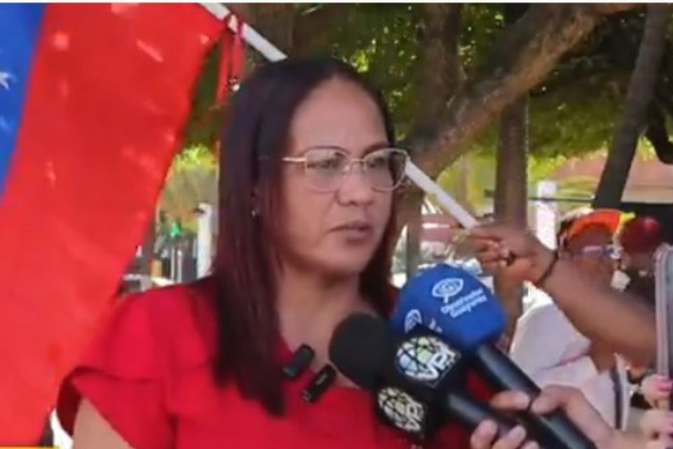 Docente de Bolívar denuncia despido por razones políticas y presiones en los colegios | TalCual