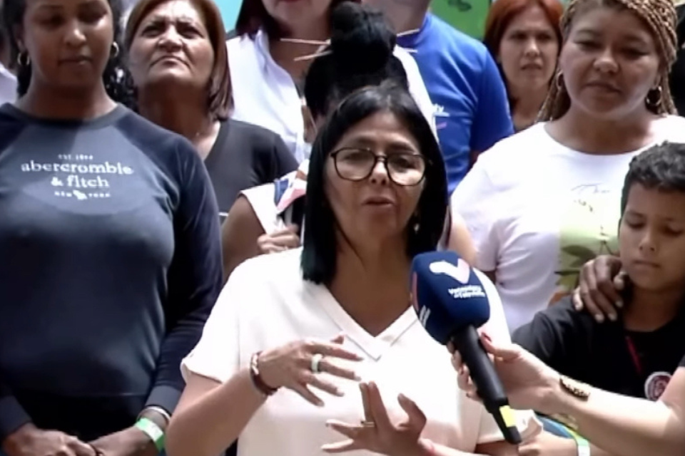 Delcy Rodríguez entrega 48 nuevas viviendas en Ciudad Tiuna a afectados por el terremoto | TalCual