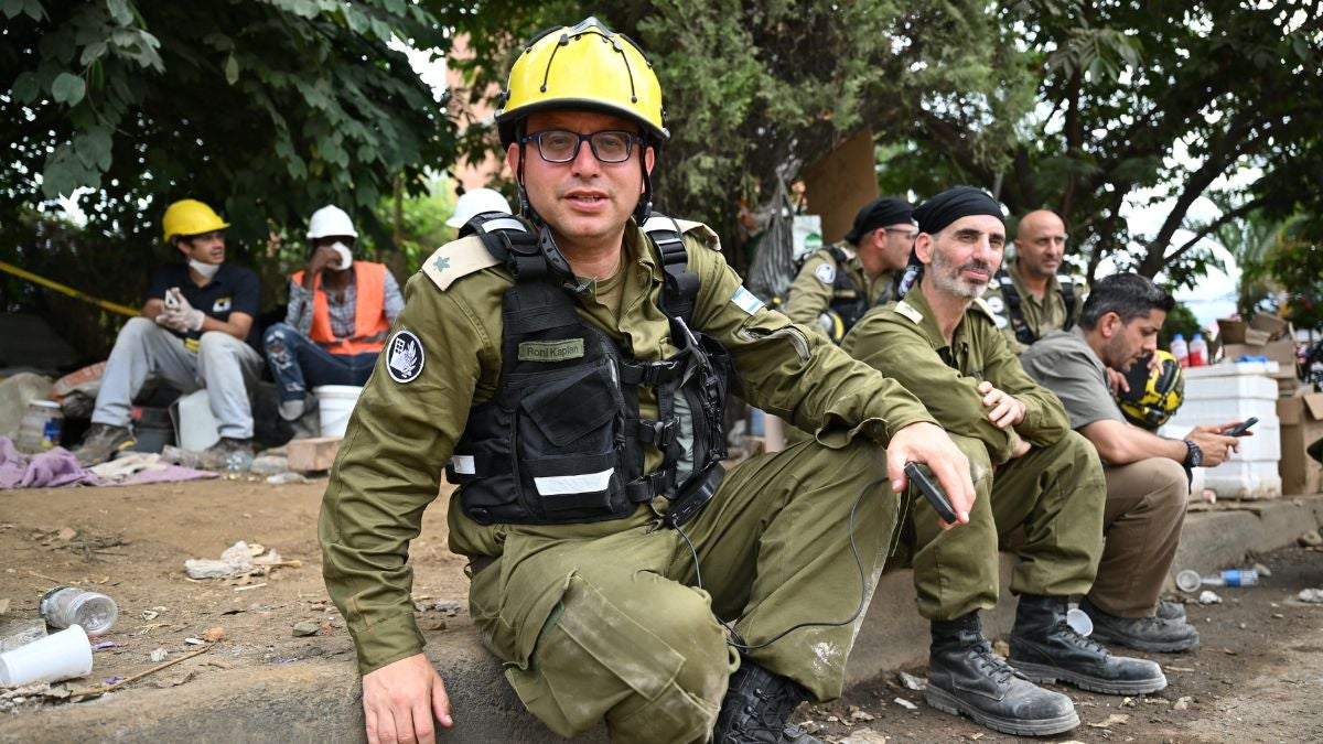 “Encontramos aquí un pueblo con mucha solidaridad”: embajador israelí en Guatemala sobre labores de búsqueda tras el terremoto en Colombia | NTN24.COM