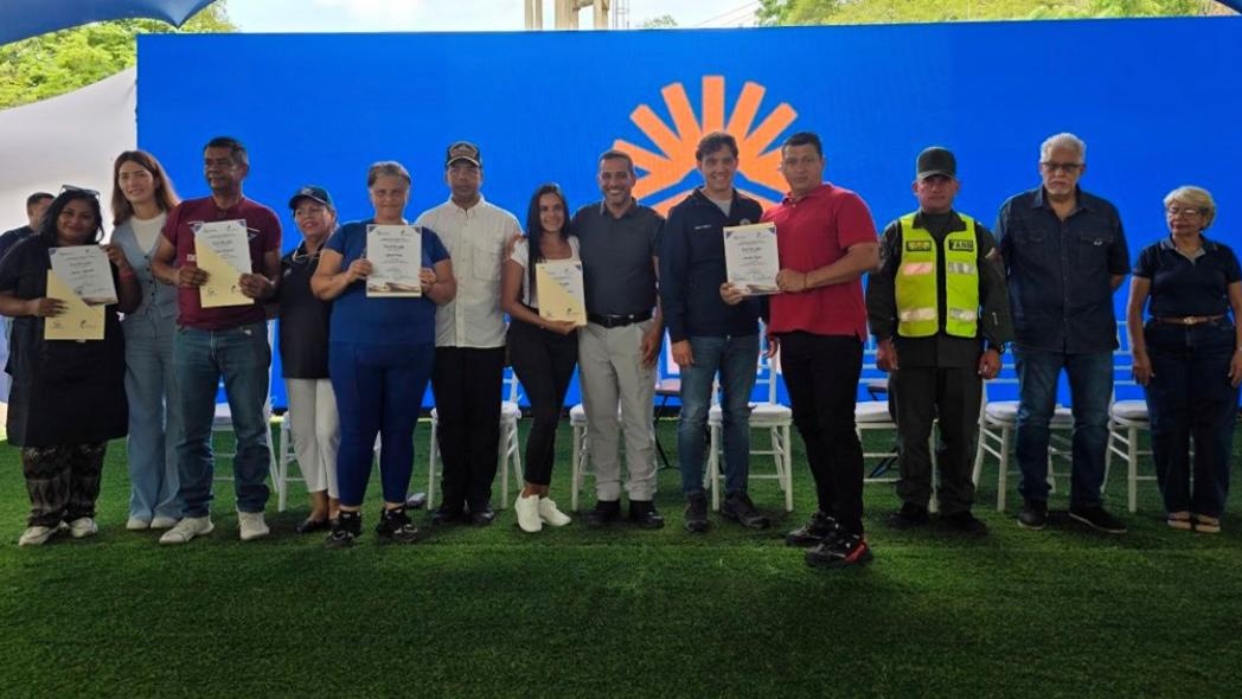 BCV otorga subsidios a emprendedores de Guaicamacuto en La Guaira