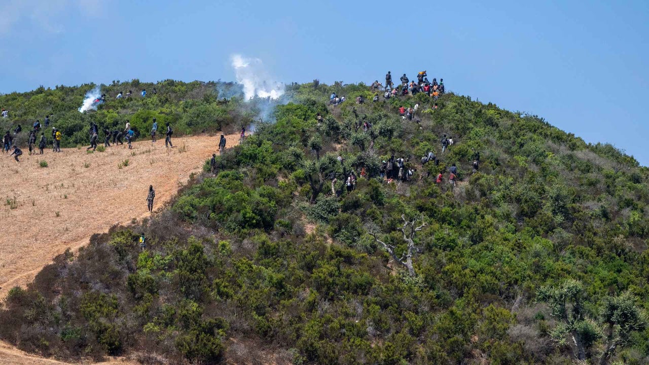 Así viven los migrantes marroquíes en Ceuta, España, tras 18 días de la potente avalancha migratoria | NTN24.COM